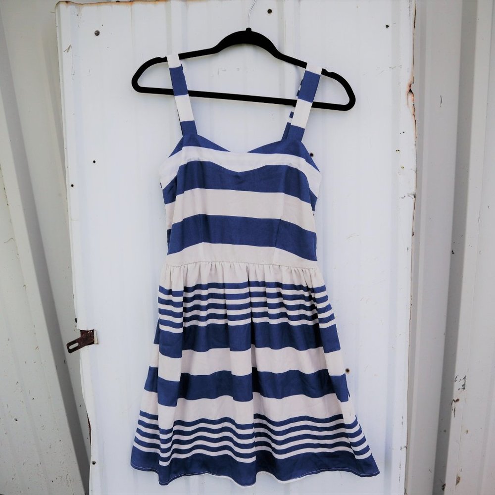 Blue striped Dee and Ray midi dress size small